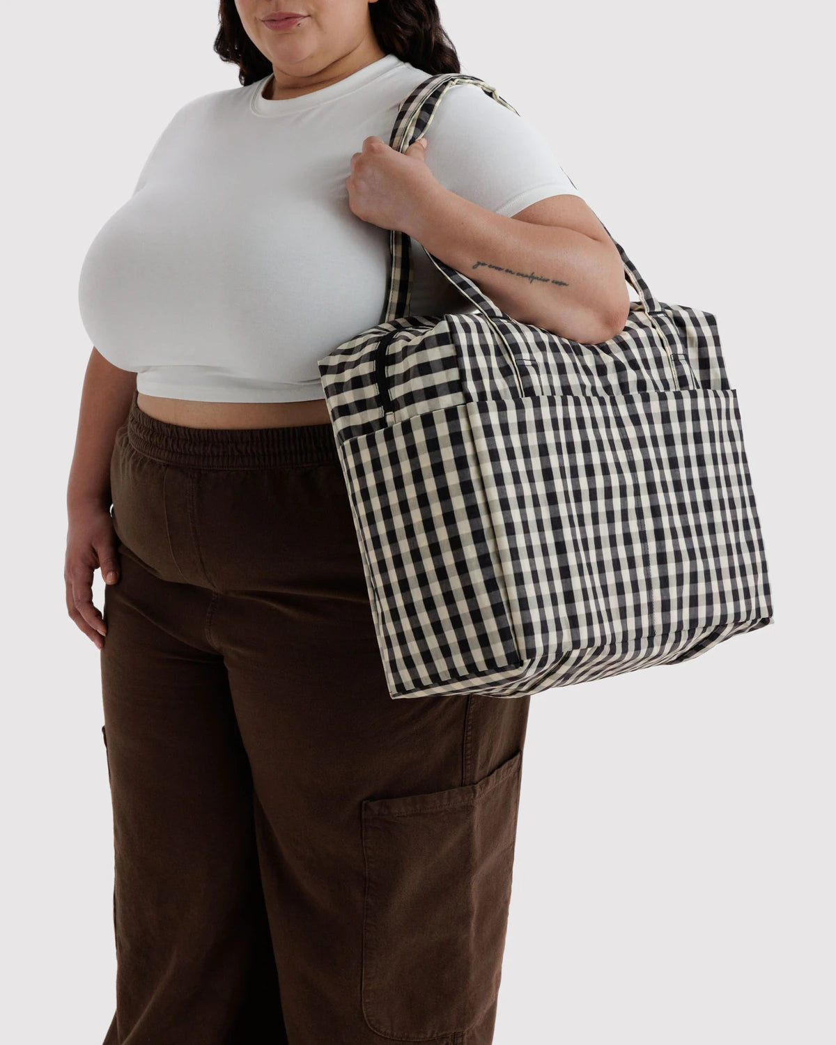 BAGGU - Cloud Carry-on - Black And Cream Gingham