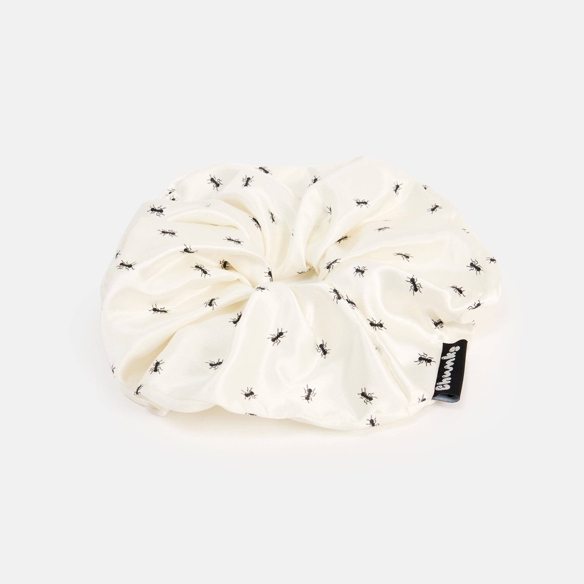 CHUNKS - Silk Scrunchie in Large Ants