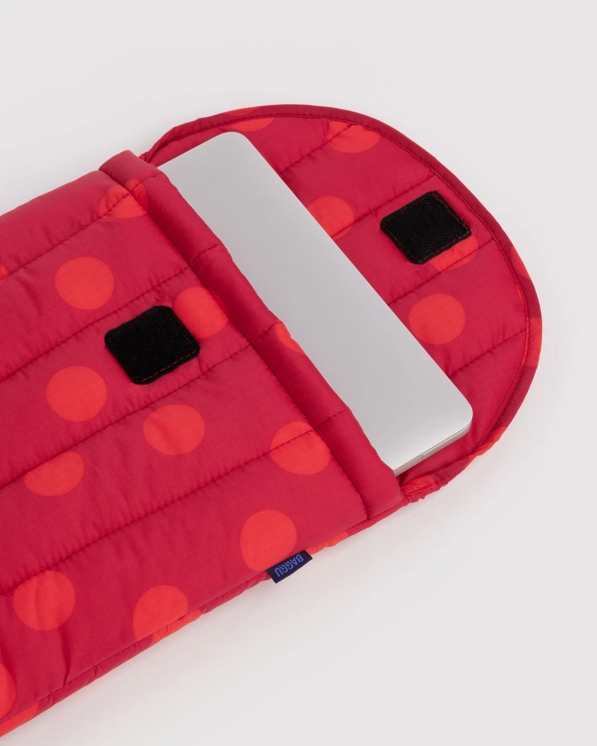 BAGGU - Puffy Laptop Sleeve 13"/14" - Red Polka Dot