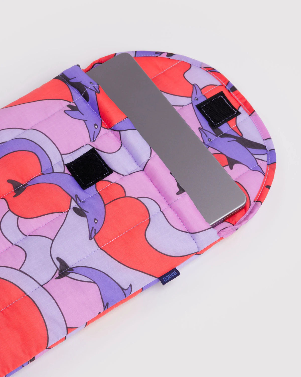 BAGGU - Puffy Laptop Sleeve 13"/14" - Dolphins