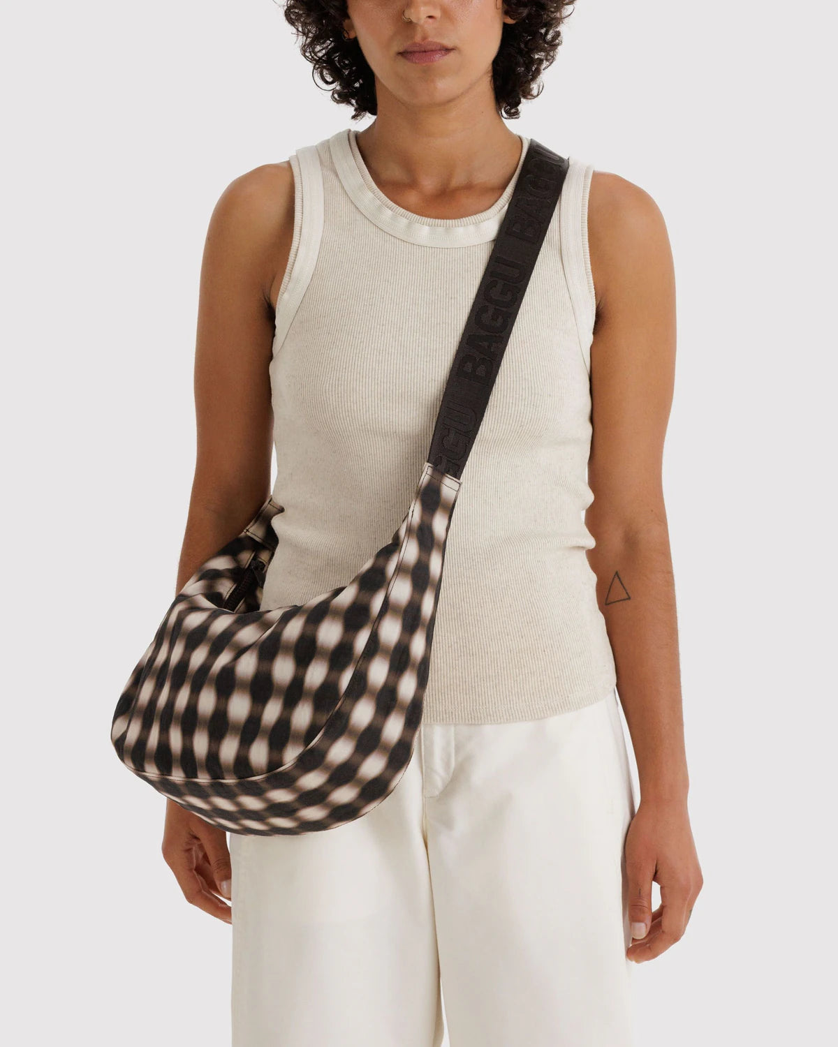 BAGGU - Medium Nylon Crescent Bag - Blurred Gingham Brown